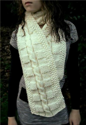 Textural Cable Scarf photo 1