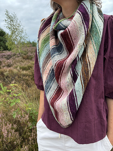 Sturdy stripes shawl