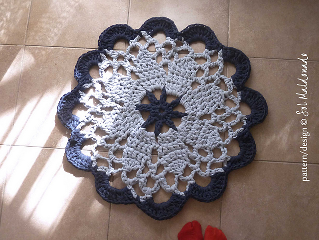 LOVELY Compass Points Doily//CROCHET PATTERN INSTRUCTIONS ONLY