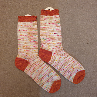 Replaced toes / heels / cuffs (Giddy Aunt yarn)
