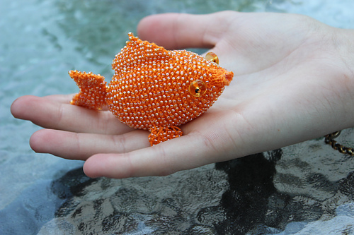 Bead Goldfish Pendant Bag (Beaded Aquarium Series) photo 3