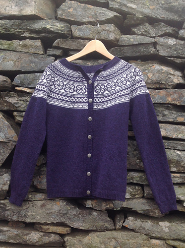 Bøvertun med Rundfelling - spot-oline