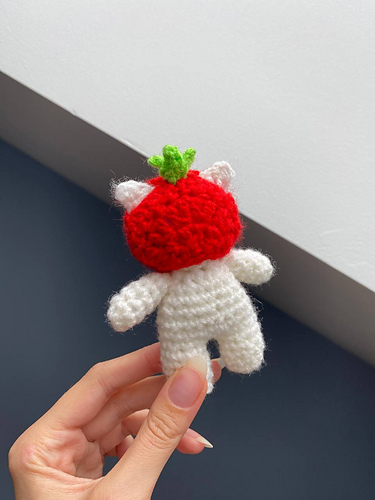Berry Bonnet Cat photo 4