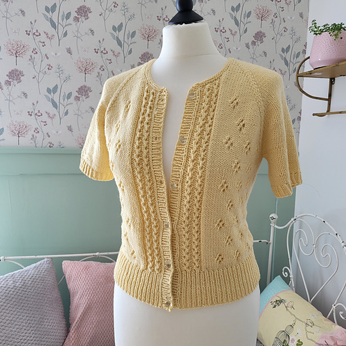 Cardigan Mimosa photo 2