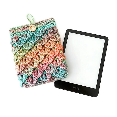 Dragon Scale Kindle Sleeve