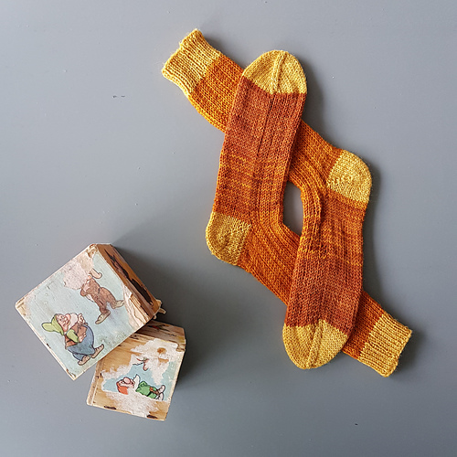 Tynne Strikkesokker - Tina Hauglund