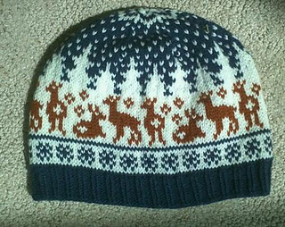 Ravelry: Snow roe deer beanie pattern by Sandra Jäger