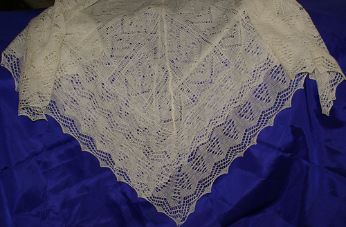 Ravelry: Cobweb Lace Hearts Shawl for Machine Knit pattern by SUE.S KNITS