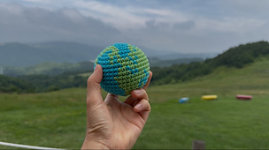 Earth crochet ball – eco gift or learning tool :earth_africa:

지구 코바늘 인형 – 교육용이나 선물용으로 좋아요

Erdkugel häkeln – als Geschenk oder Lernmaterial