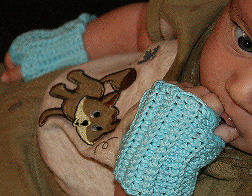 Baby Fingerless Mitts photo 4