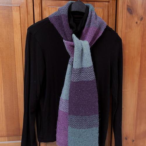 Ravelry Two Color Linen Scarf pattern by Danai