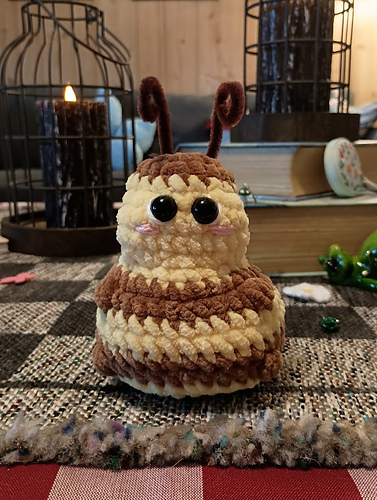 Amigurumi Chunky Bee - Tabby Biery