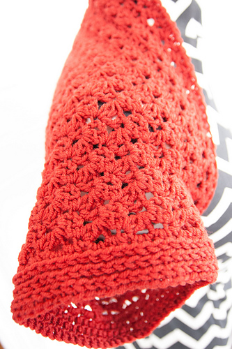 Scarlett Shrug photo 2