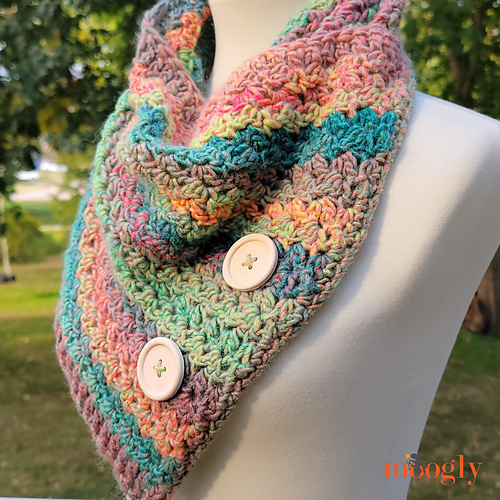 Perfect Point Cowl photo 3