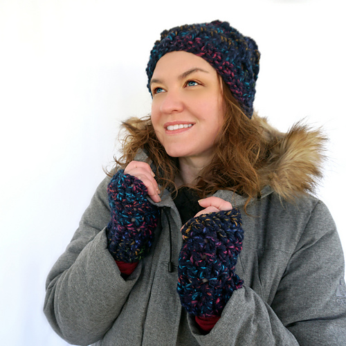 City Lights Hat and Mitts Set photo 2