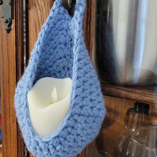 Everyday Drop Hanging Basket photo 3