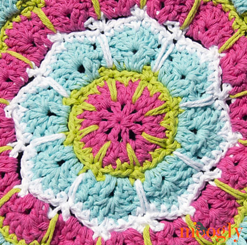 Magic Spike Mandala photo 5