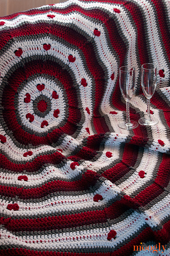 Circle of Love Afghan photo 1