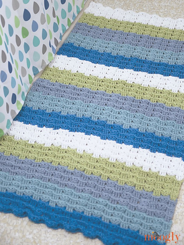 Little Waves Crochet Rug photo 1