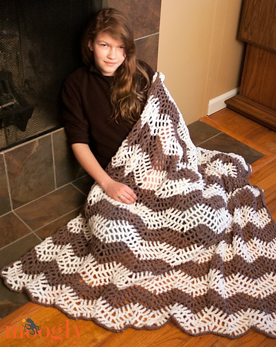 Big Bold Chevron Blanket photo 1