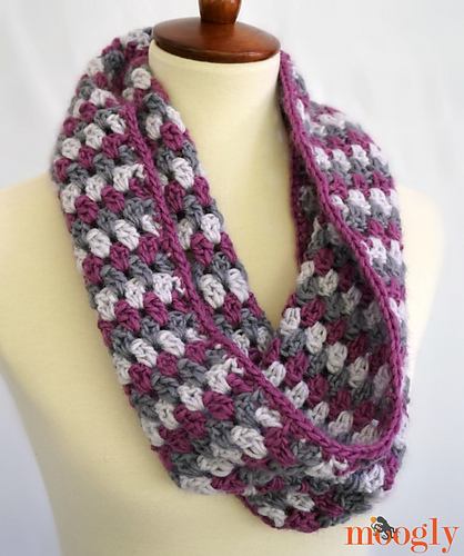 Well Dressed Cowl photo 1