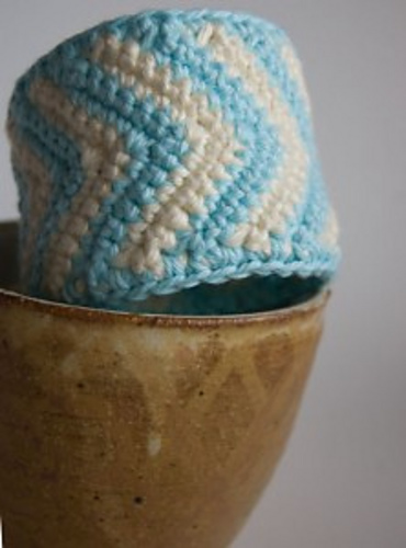 Ravelry: Chevron Cuff pattern by Tamara Kelly