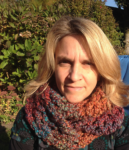 Stavs autumn infinity scarf and hat photo 5