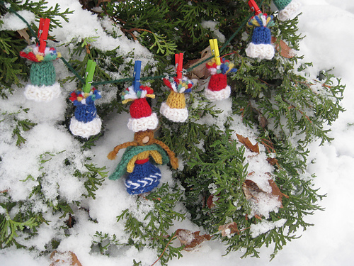 Winter Hat Garland photo 5