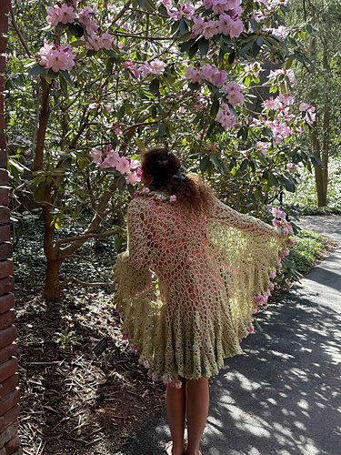 Bell Flower Bouquet Shawl