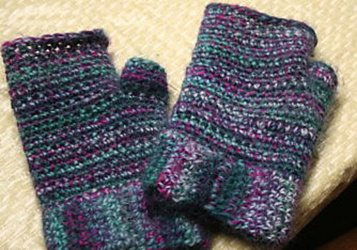 Crocheted Fingerless Gloves photo 2
