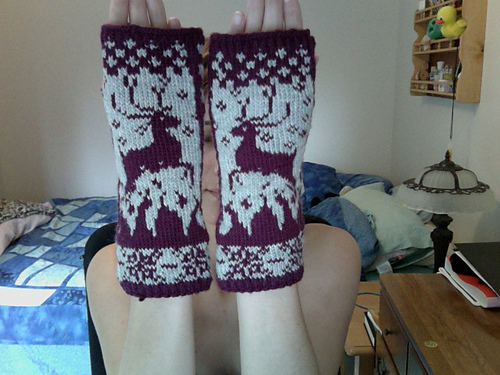 Hannibal Deer Mittens photo 2