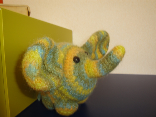Lieli the little felted elephant photo 4