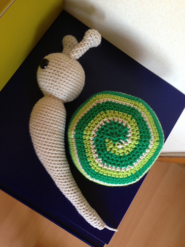 Greeny the spiral tricolor Snail photo 9