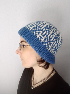 Folded brim, no pompom