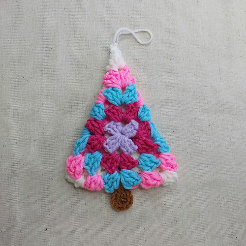 Granny Square CHRISTMAS TREE photo 4