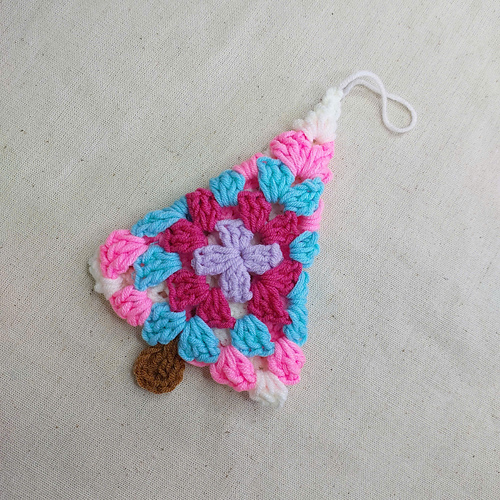 Granny Square CHRISTMAS TREE photo 6