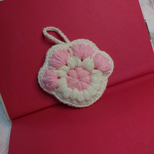 Cute and Easy Paw bag charm photo 5