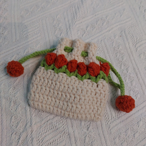 Tulip Pouch Bag photo 7