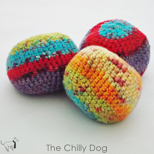 Ravelry Bean Bag Balls pattern by The Chilly Dog