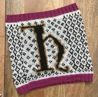 Please note the H chart was updated after this sample was knit!