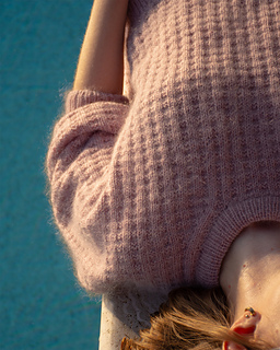 CERATA sweater light - front neckline details