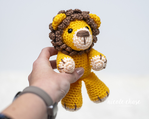 Landon the Lion photo 3