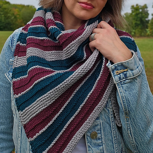 Pine Mountain Shawl photo 1