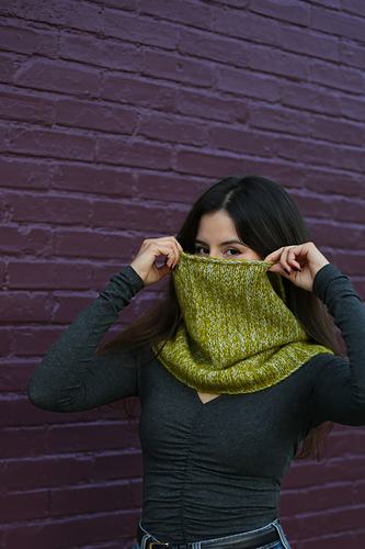 Ravelry: Loggia Cowl pattern by Plucky Knitter Design