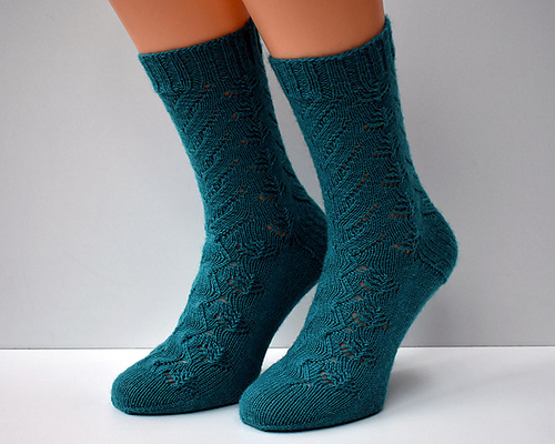 Ravelry: Down the Waterfall pattern by Dots Dabbles