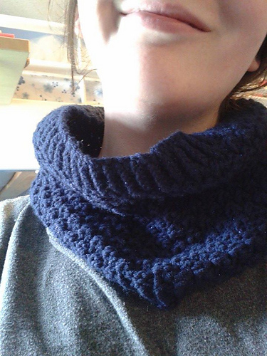 Mellow Yellow Cowl photo 3