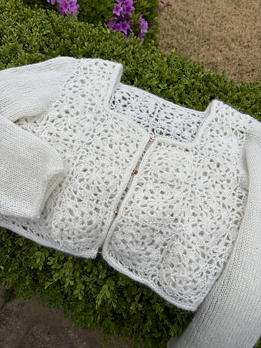 Petal Motif Cardigan