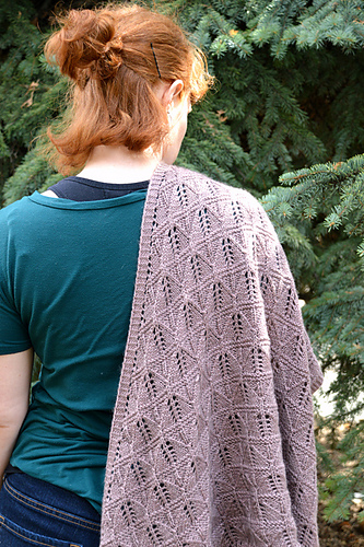 Ravelry: Avril pattern by Kelly G.