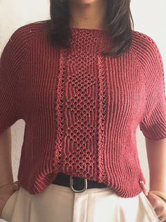 Short-sleeve sample: Size 3 worn with 5.5" / 14 cm of ease.