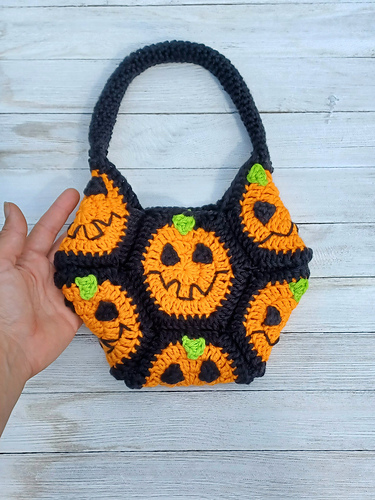 Halloweens åttekantveske - Rebecca A Lang